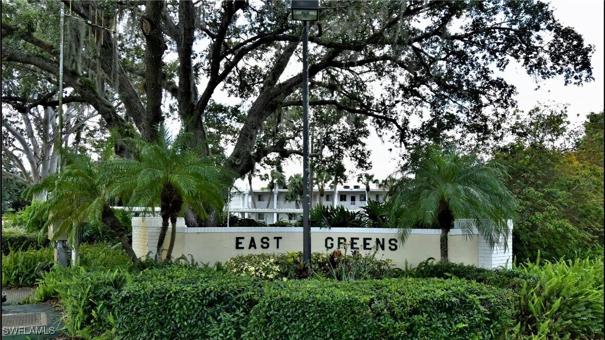 Foto del edificio - 10 Regency Ct