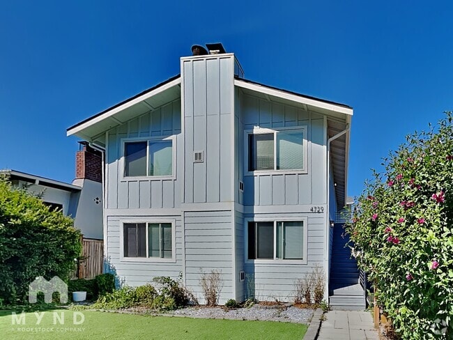 Building Photo - 4729 Delridge Wy SW