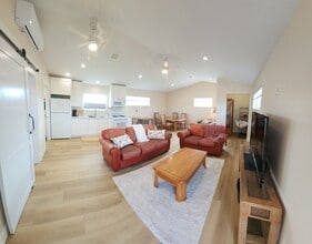 Building Photo - 1330 8th St