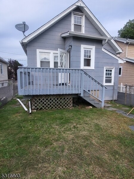 Building Photo - 72 Birch St
