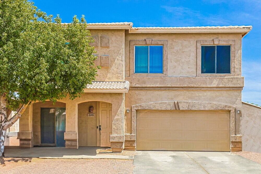 Foto principal - 386 E Cheyenne Rd