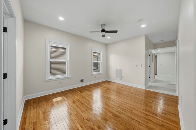 Foto del edificio - 136-138-138 Elm St