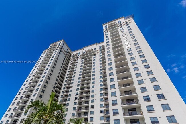 Foto del edificio - 999 SW 1st Ave