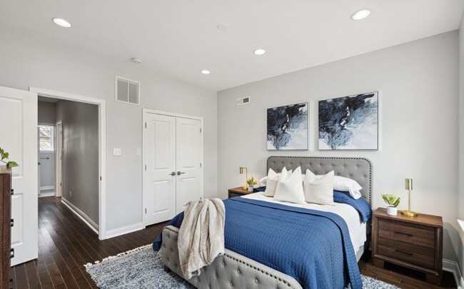 Foto del edificio - 2138 E Birch St