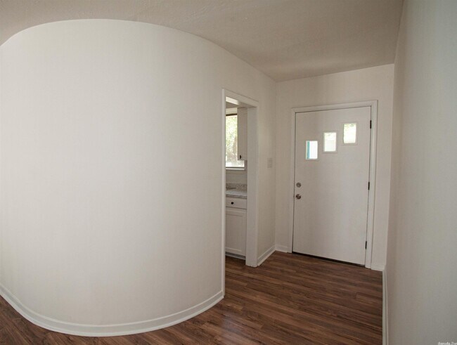 Foto del edificio - 4906 Manor Ave