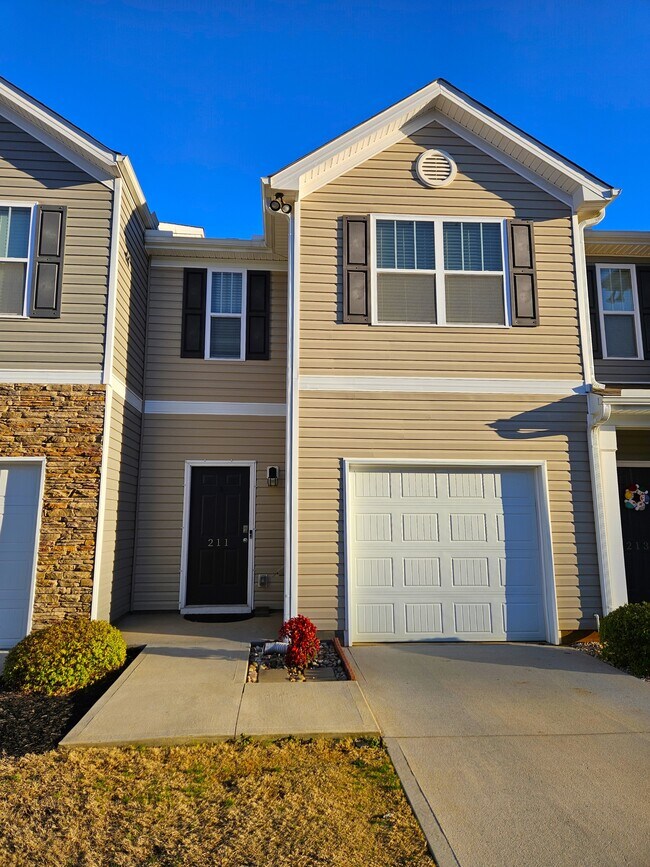 Building Photo - 211 Belmar Rd