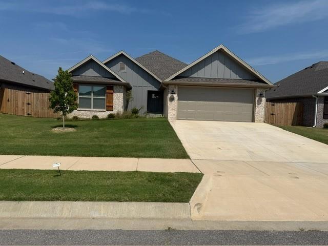 Building Photo - 220 Palm St