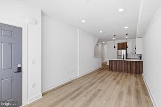 Building Photo - 2534 N 11th St