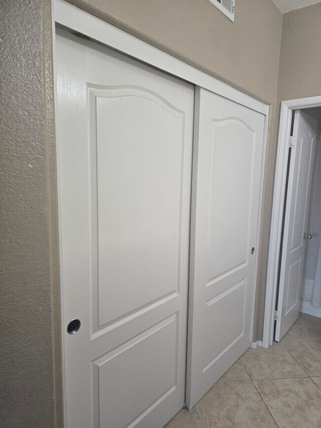 Foto del edificio - Large 2 Bed 2 Bath Condo in Chula Vista