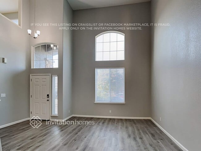 Building Photo - 9420 Red Spruce Way