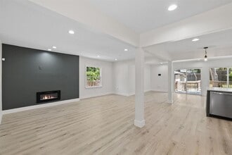 Building Photo - 1804 Northwood Rd