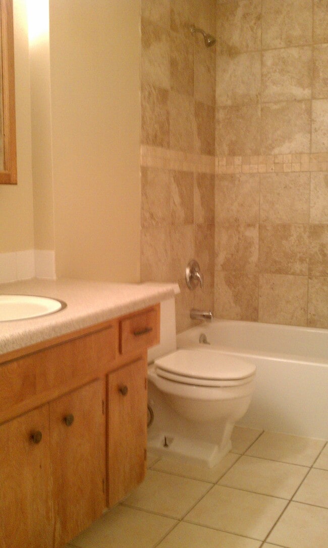 Foto del edificio - 312 N Silver Lake Ave