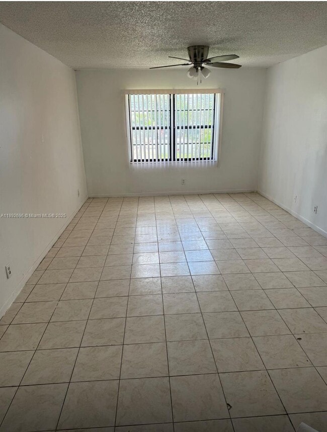 Foto del edificio - 2355 Linton Ridge Cir