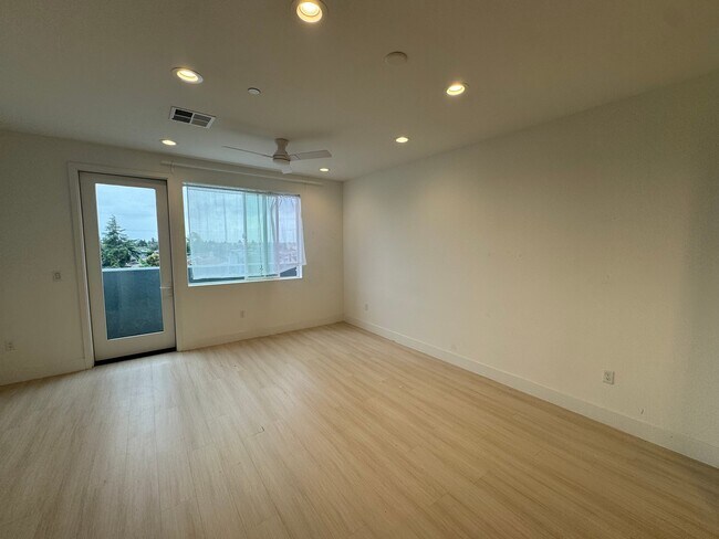 Foto del edificio - 9887 MacArthur Blvd