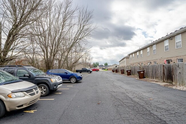 Building Photo - 125 Raleigh Dr