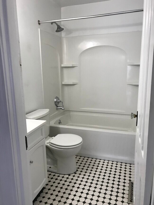 Building Photo - 83 South St