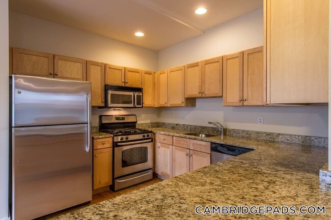 Building Photo - 110 Second St