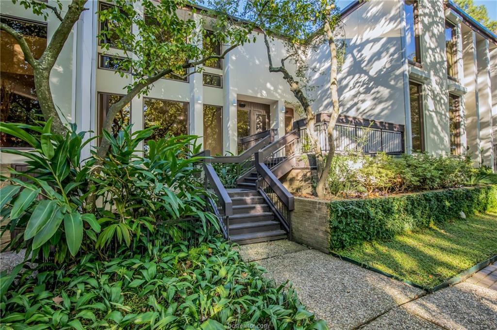 Foto principal - 45 Briar Hollow Ln