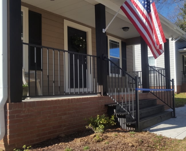 Foto del edificio - 312 Broad Dr SW