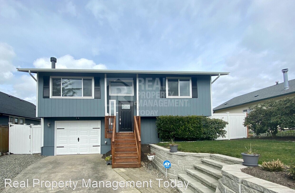 Primary Photo - 4 br, 2 bath House - 5715 North 46th St