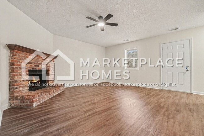 Building Photo - 5130 Lakeview Ct