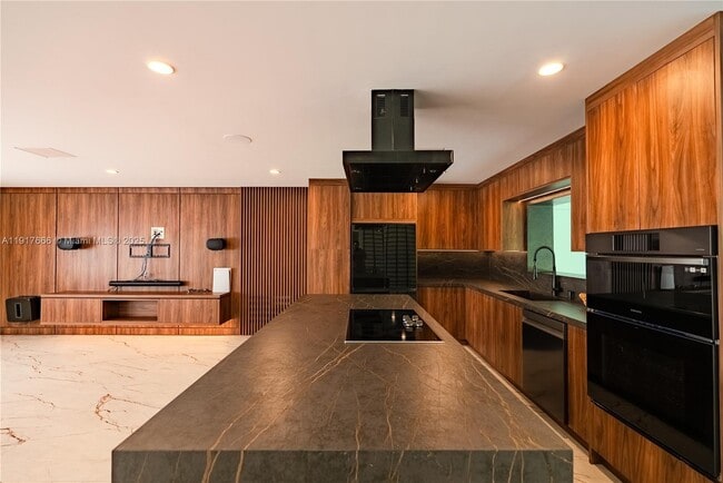 Building Photo - 3711 Battersea Rd