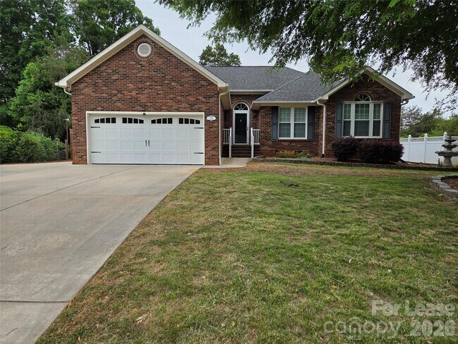 Foto del edificio - 1319 Mistletoe Ridge Pl NW