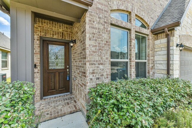Foto del edificio - 6330 Lemon Balm Ln