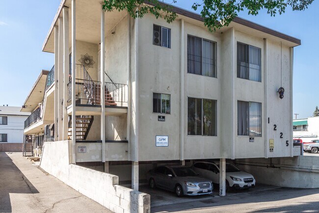 Building Photo - 1225 Mariposa St