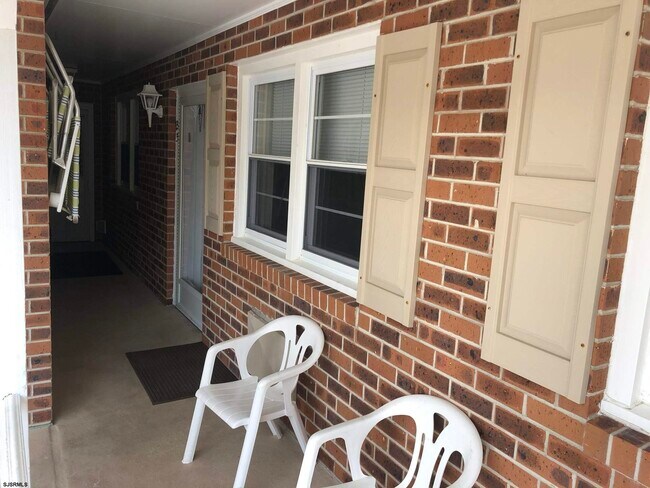 Foto del edificio - 21 S Monroe Ave