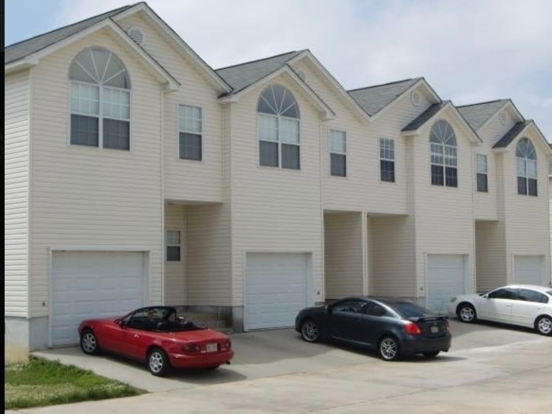 Primary Photo - SOUTHWIND TOWNHOMES LLC