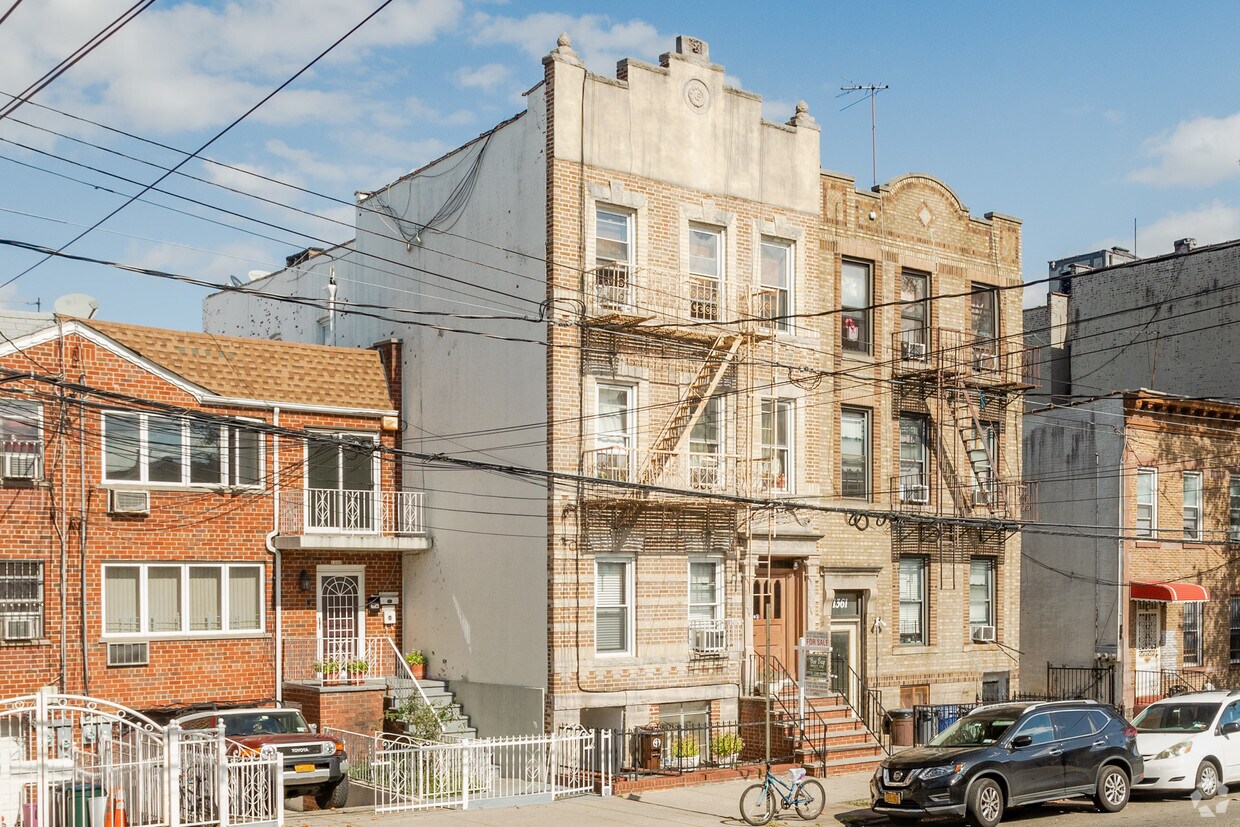 Primary Photo - 1357 65th St