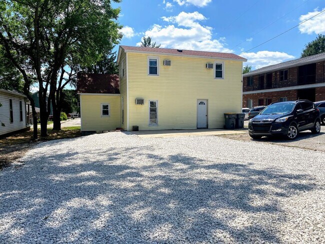 Building Photo - *AVAILABLE AUGUST 2027* - Fits 5 People! 4...