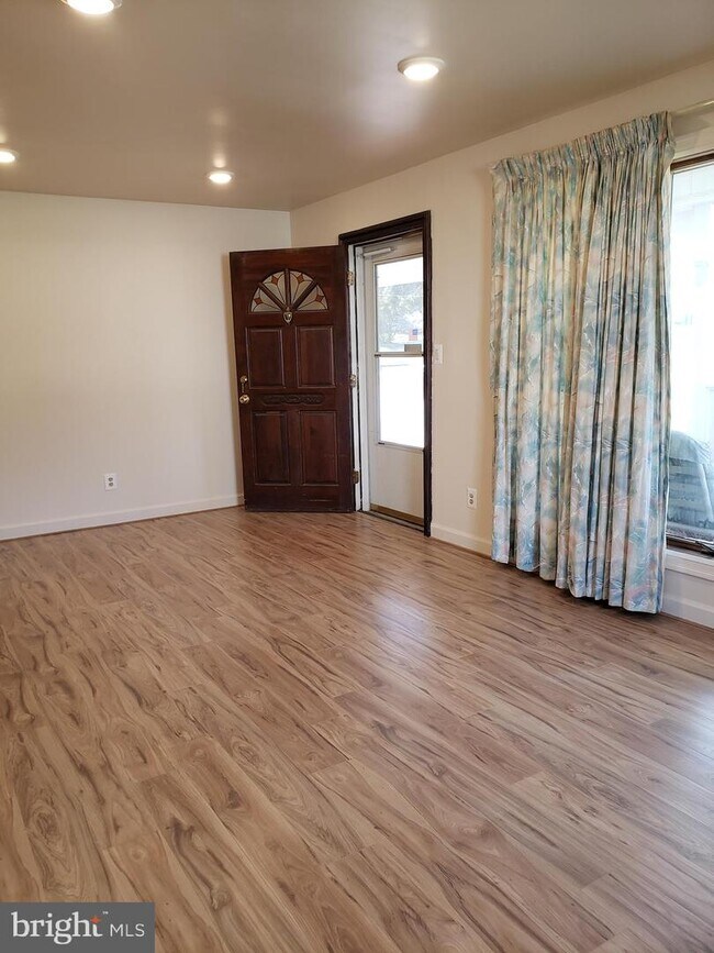 3133 Holloway Rd, Falls Church, VA 22042 House Rental in Falls Church