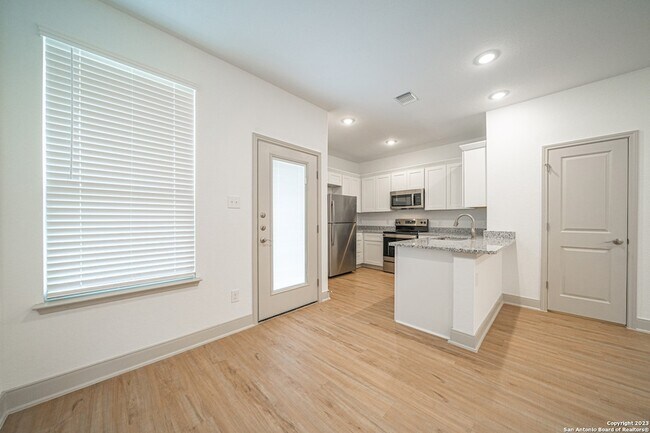 Foto del edificio - 13513 Tulipwood Nook