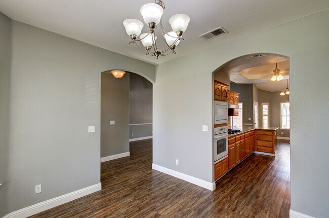 Foto del edificio - 4666 W Oswego Ave