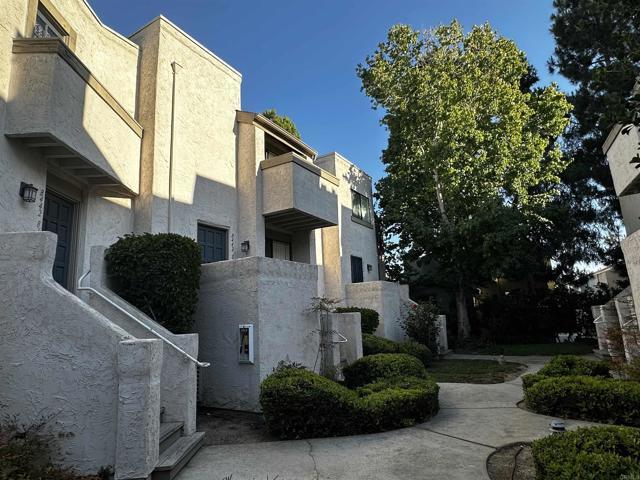 Building Photo - 8442 Via Sonoma