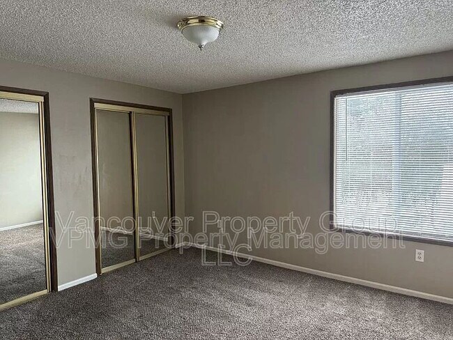 Foto del edificio - 5415 NE 34th St