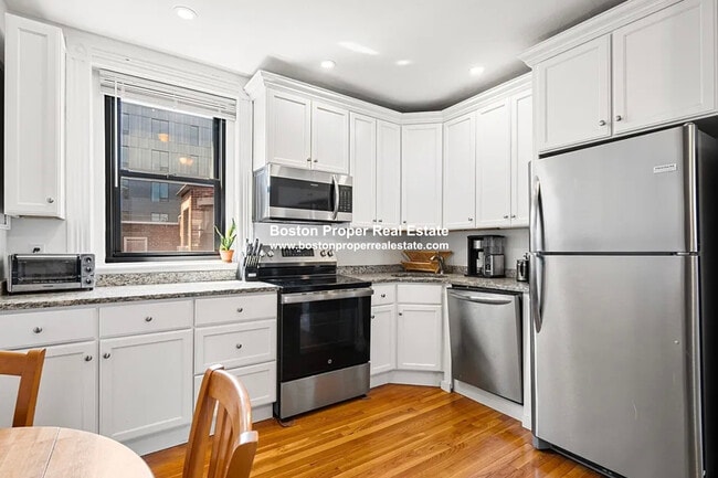 Building Photo - 107 Jersey St