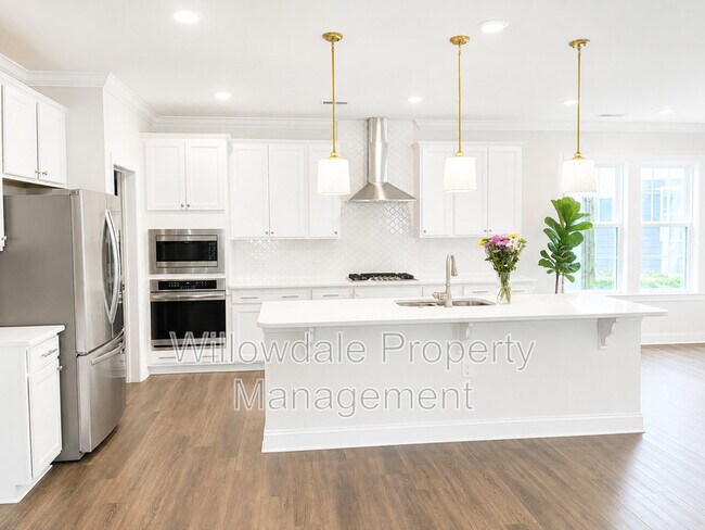 Building Photo - 208 Daisy Grove Ln