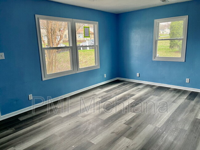 Foto del edificio - 1909 Swygart Ave