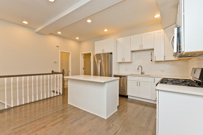 Foto del edificio - 712 N Willard Ct