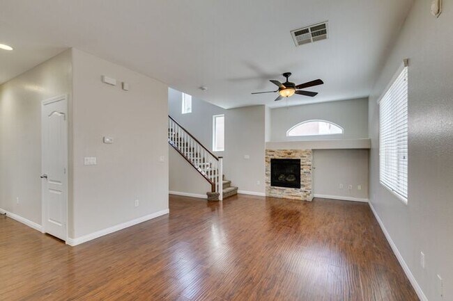 Foto del edificio - Beautiful 3 Bed / 3 Bath Home in Skyridge Community