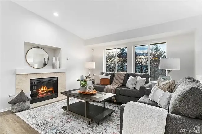 Building Photo - 7001 Covello Dr S