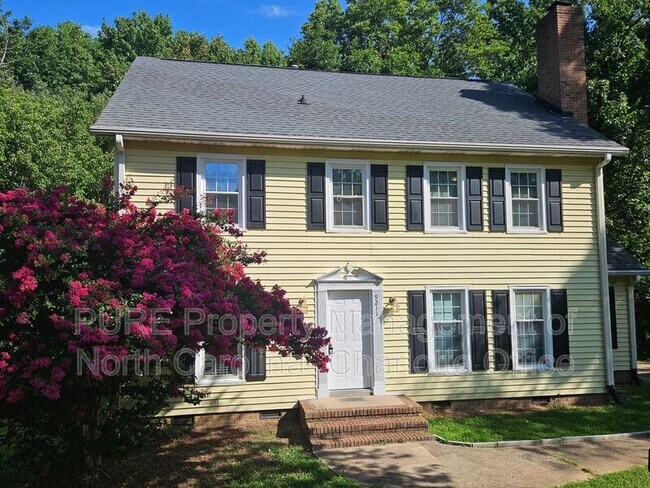 Foto del edificio - 9211 Robert Frost Ln