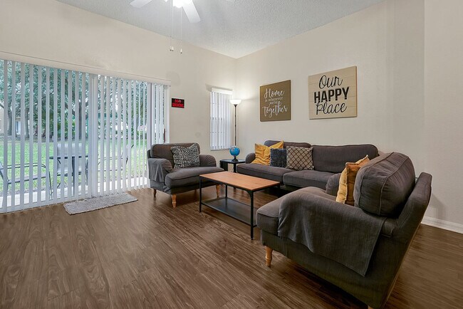 Building Photo - 8460 Crystal Cove Loop