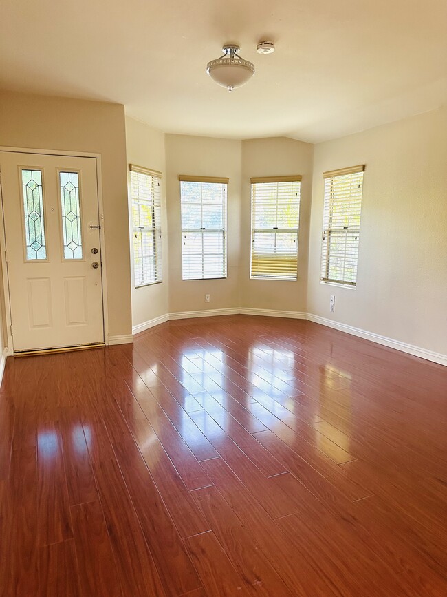 Living room - 555 W Lemon Ave