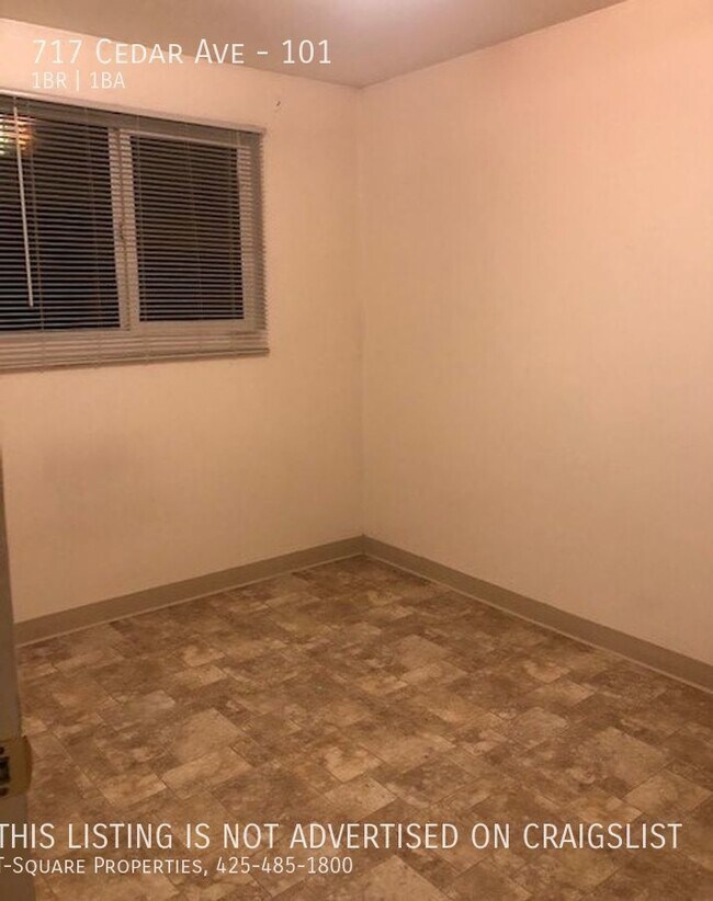 Building Photo - Ready for Move- In 1 Bedroom, 1 Bathroom U...