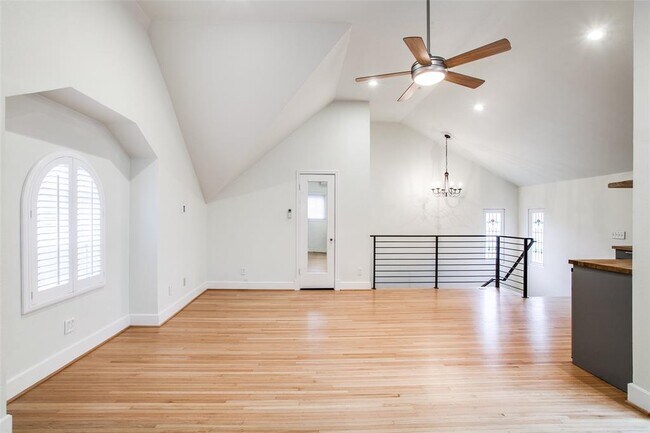 Building Photo - 5615 Morningside Ave