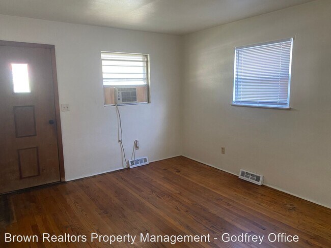 Building Photo - 1 br, 1 bath House - 208 McCurdy St.